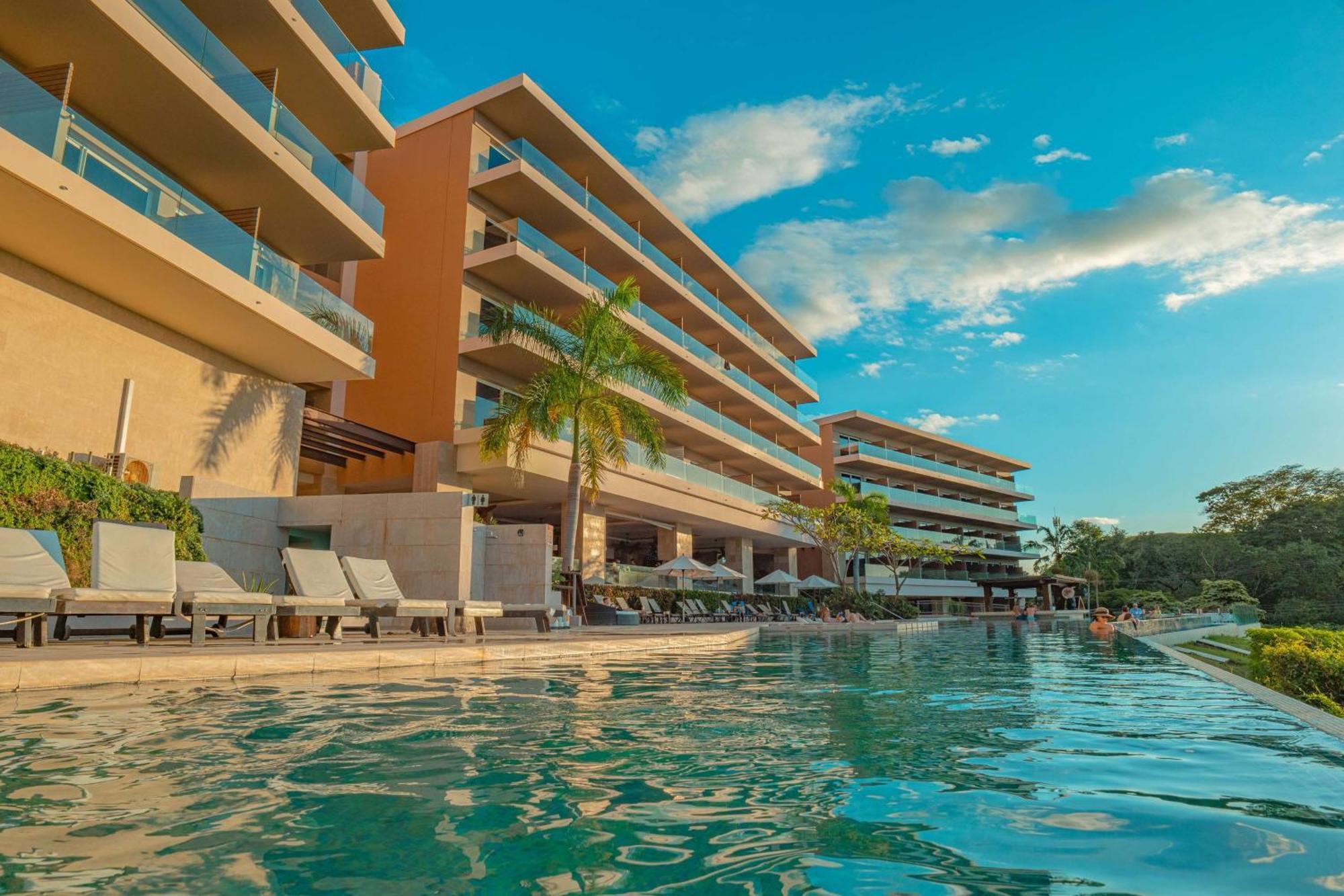 Wyndham Tamarindo Hotel Exterior photo