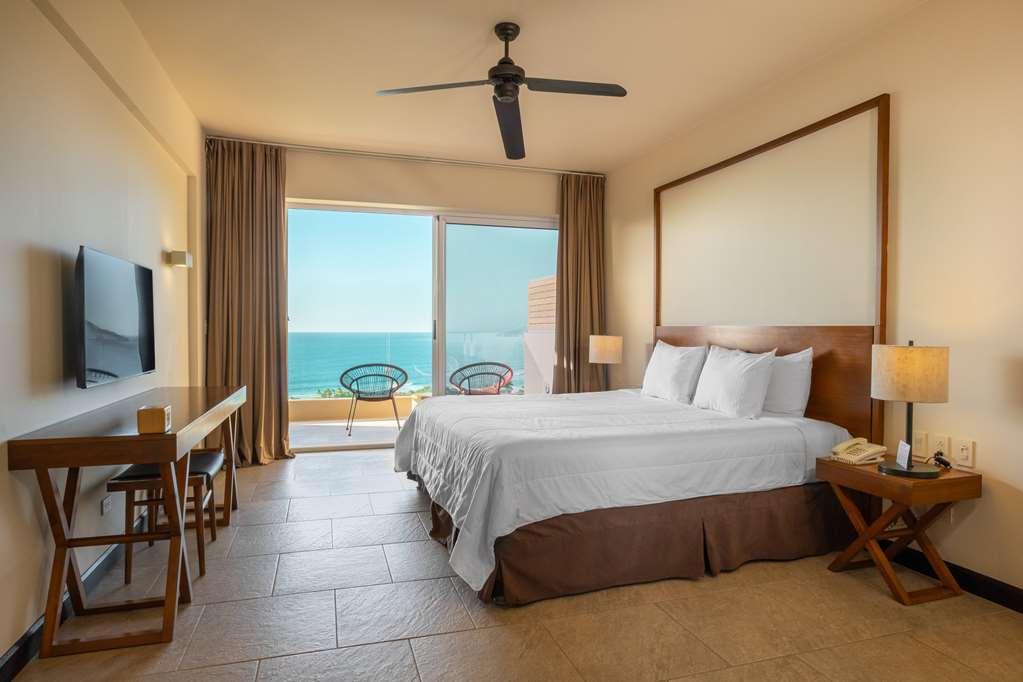Wyndham Tamarindo Hotel Room photo