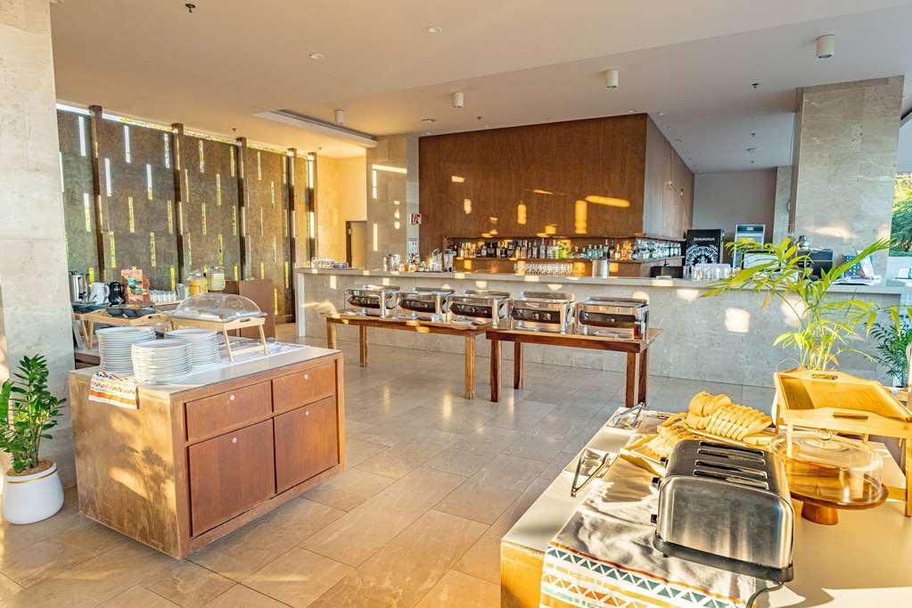 Wyndham Tamarindo Hotel Restaurant photo